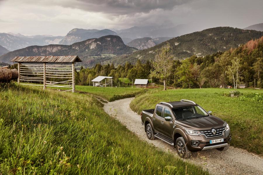  Renault Alaskan 2017 года  (WW) (фото 34 из 141)